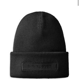 Canada goose tonal logo ribbed wool beanie, worn once and in perfect condition.